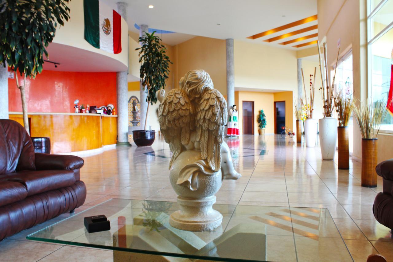 Hotel Real De Cortes Los Reyes  外观 照片