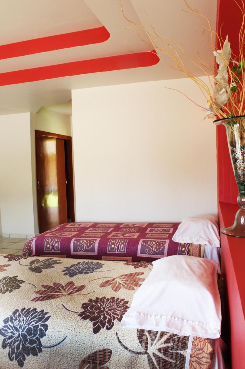 Hotel Real De Cortes Los Reyes  外观 照片