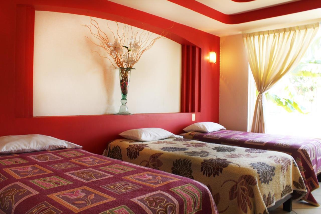 Hotel Real De Cortes Los Reyes  外观 照片