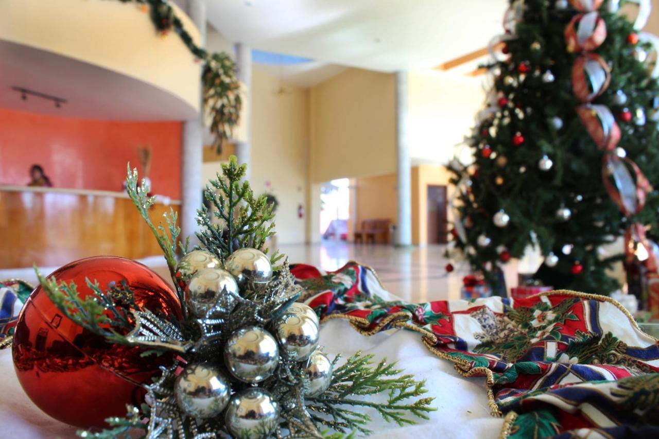 Hotel Real De Cortes Los Reyes  外观 照片